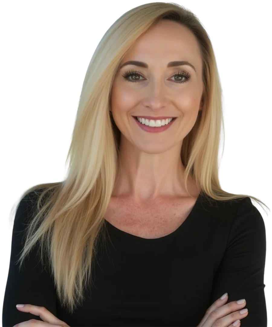 Holly Mack — Fractional CMO